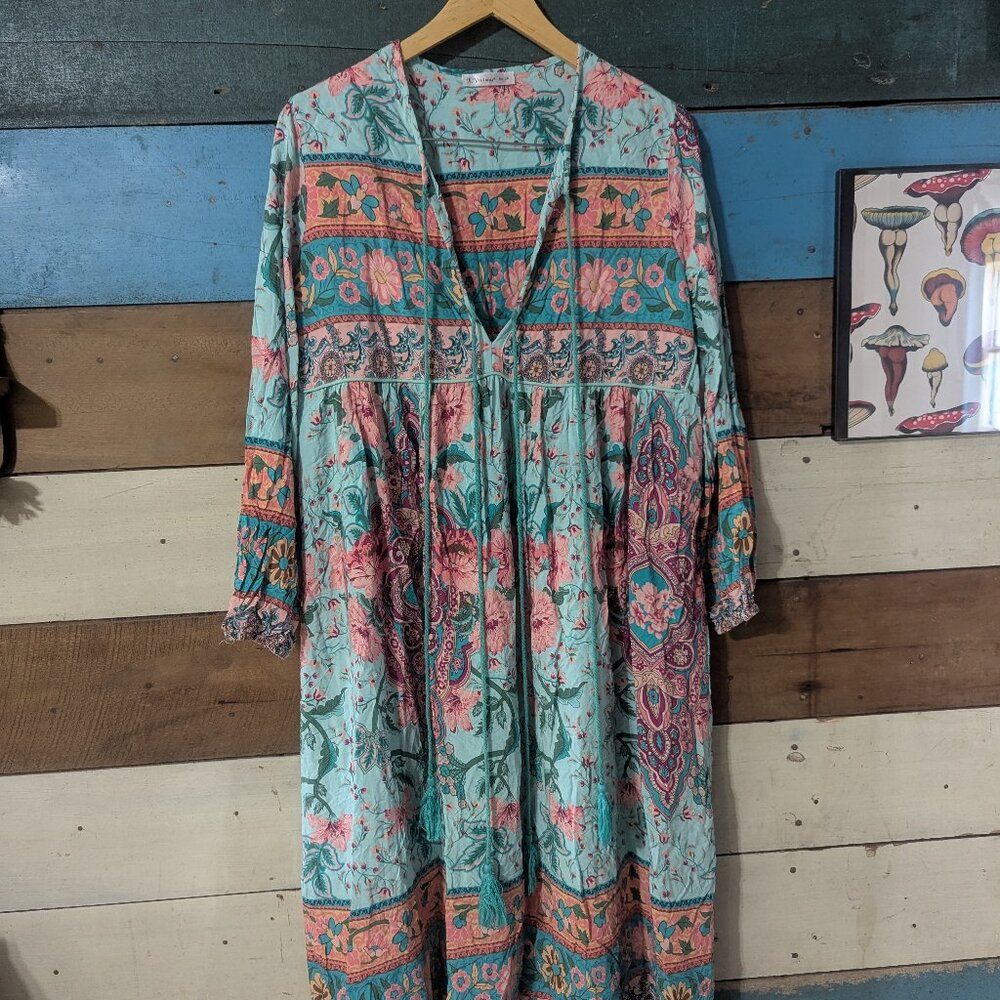 Long sleeve Amazon Dress.  R. Vivimos 2XL Plus Casual Floral Mid length Long B